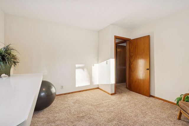 12500 Pinehurst Drive, Burnsville, MN 55337