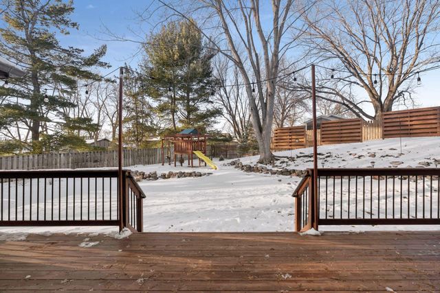 12500 Pinehurst Drive, Burnsville, MN 55337