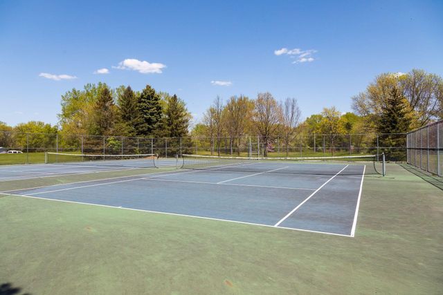 12500 Pinehurst Drive, Burnsville, MN 55337