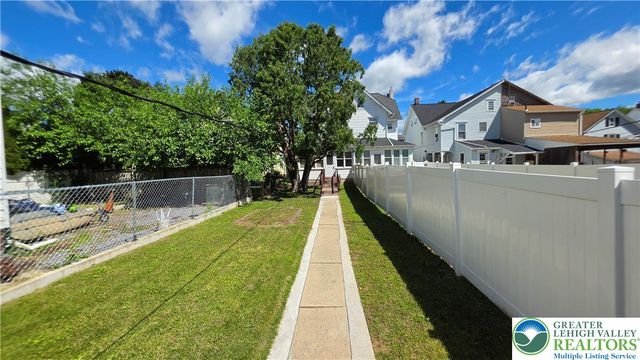 315 Mulberry Street, Catasauqua Boro, PA 18032