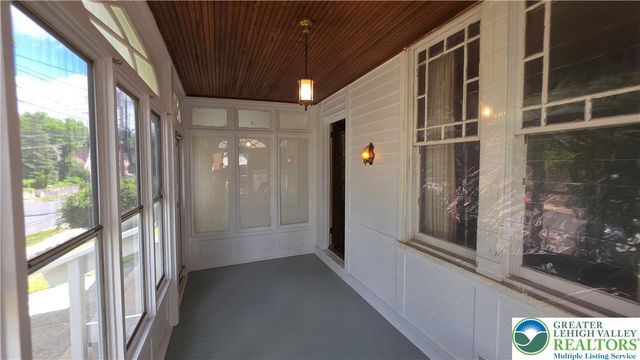 315 Mulberry Street, Catasauqua Boro, PA 18032