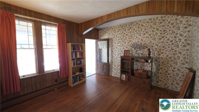 315 Mulberry Street, Catasauqua Boro, PA 18032