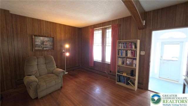 315 Mulberry Street, Catasauqua Boro, PA 18032