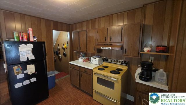 315 Mulberry Street, Catasauqua Boro, PA 18032