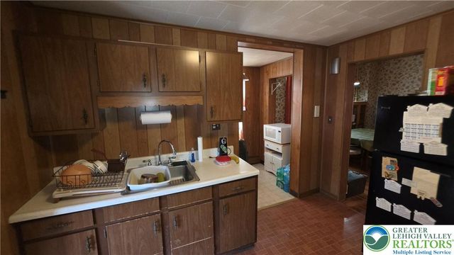 315 Mulberry Street, Catasauqua Boro, PA 18032