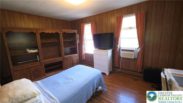 315 Mulberry Street, Catasauqua Boro, PA 18032