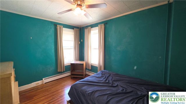 315 Mulberry Street, Catasauqua Boro, PA 18032