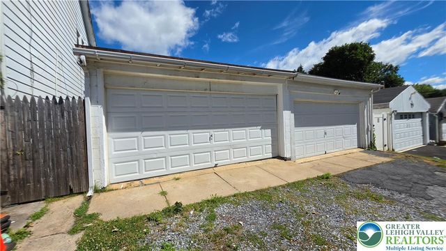 315 Mulberry Street, Catasauqua Boro, PA 18032