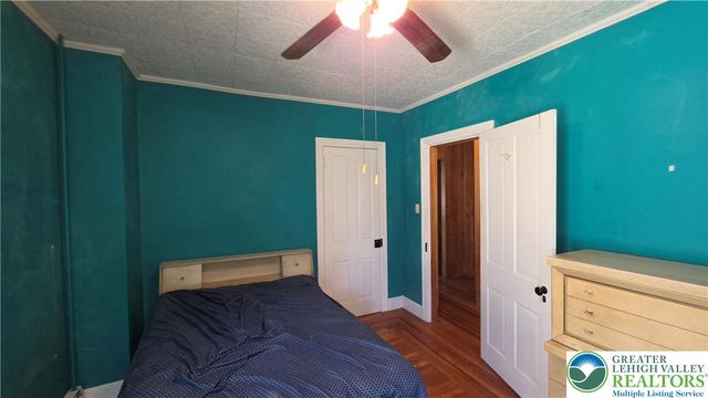 315 Mulberry Street, Catasauqua Boro, PA 18032