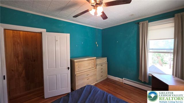 315 Mulberry Street, Catasauqua Boro, PA 18032