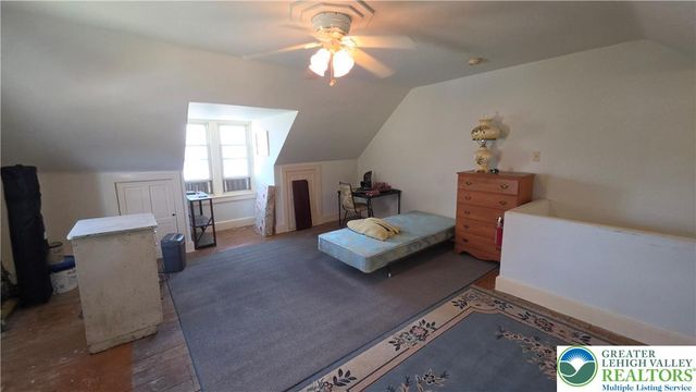 315 Mulberry Street, Catasauqua Boro, PA 18032