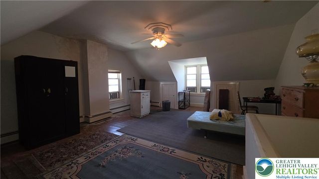 315 Mulberry Street, Catasauqua Boro, PA 18032