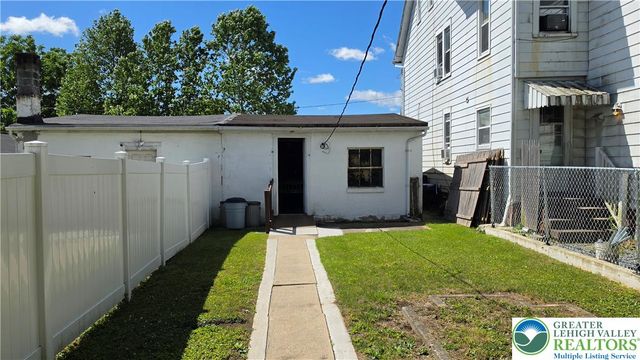 315 Mulberry Street, Catasauqua Boro, PA 18032