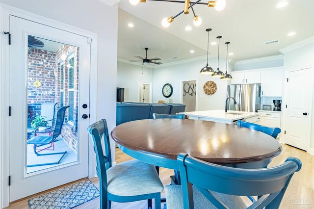 4234 Southern Palm Dr, Pace, FL 32571