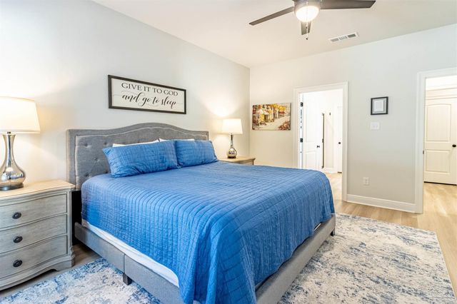 4234 Southern Palm Dr, Pace, FL 32571