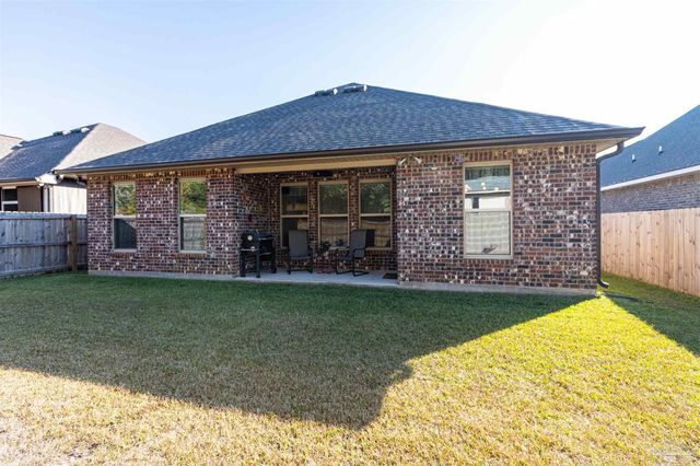 4234 Southern Palm Dr, Pace, FL 32571