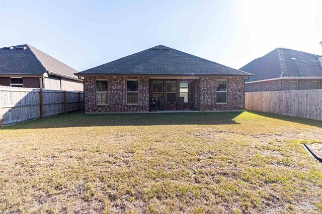 4234 Southern Palm Dr, Pace, FL 32571