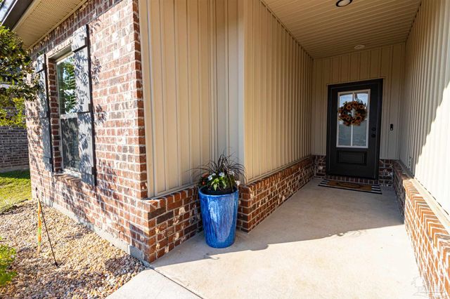 4234 Southern Palm Dr, Pace, FL 32571