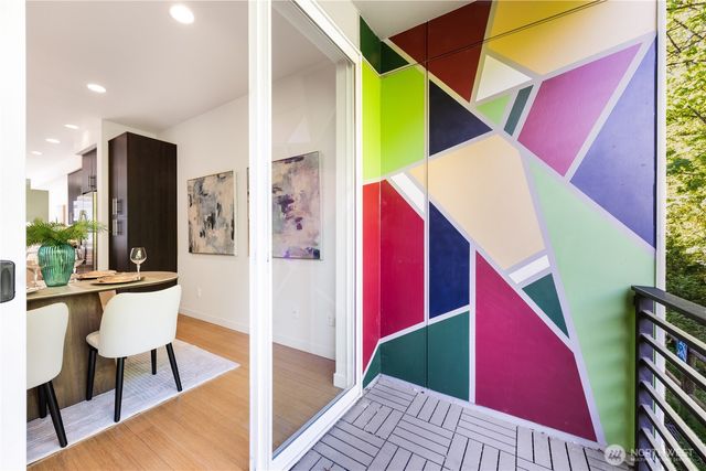 2705 S Charlestown Street, Seattle, WA 98108