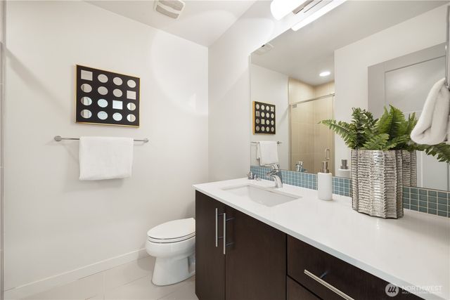 2705 S Charlestown Street, Seattle, WA 98108