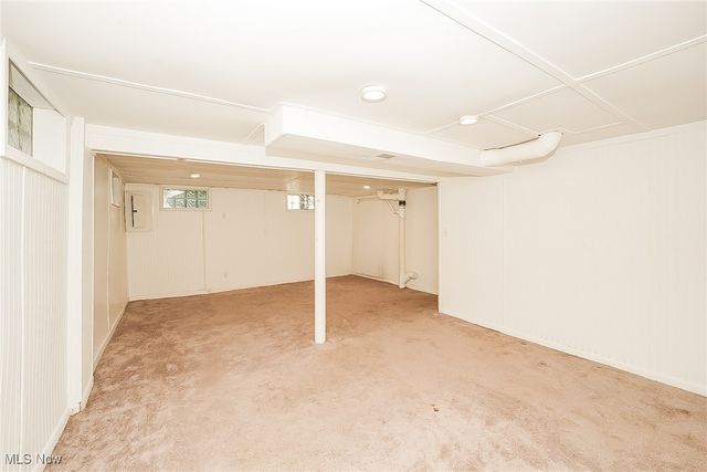 2167 12th Street SW, Akron, OH 44314