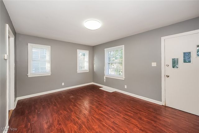 2167 12th Street SW, Akron, OH 44314