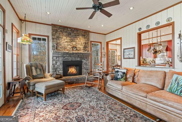 196 Mauldin Creek Road, Suches, GA 30572