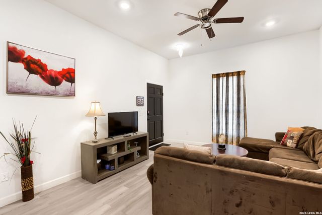 151 CORNELL AVE, San Antonio, TX 78201