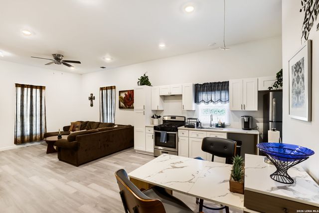 151 CORNELL AVE, San Antonio, TX 78201