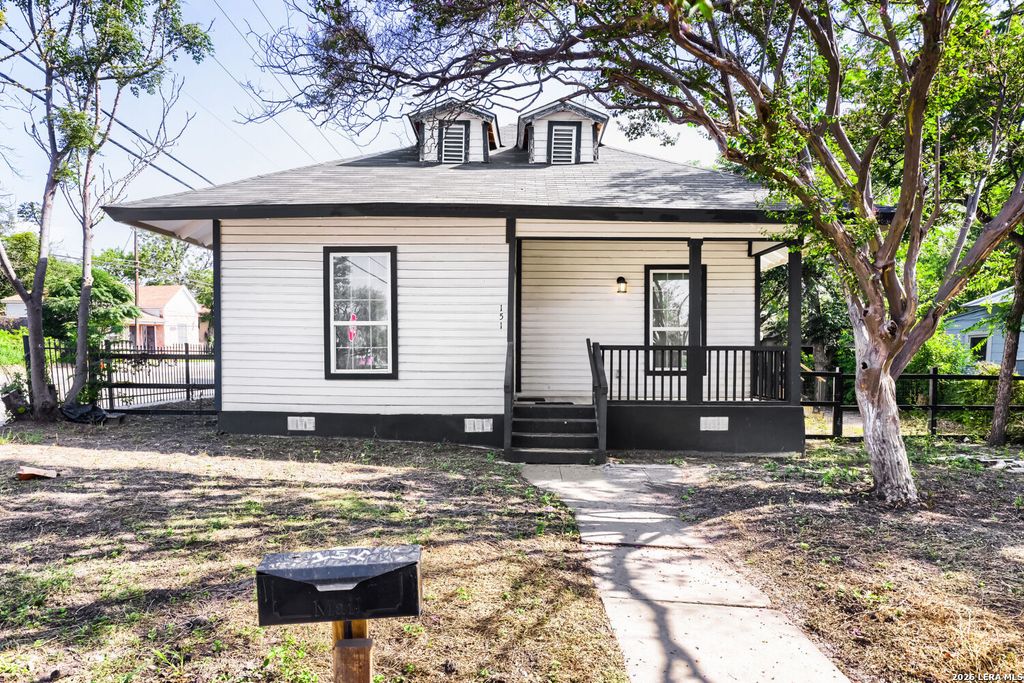 151 CORNELL AVE, San Antonio, TX 78201