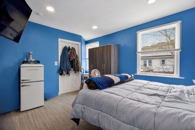 27 Herbert Rd, Quincy, MA 02171