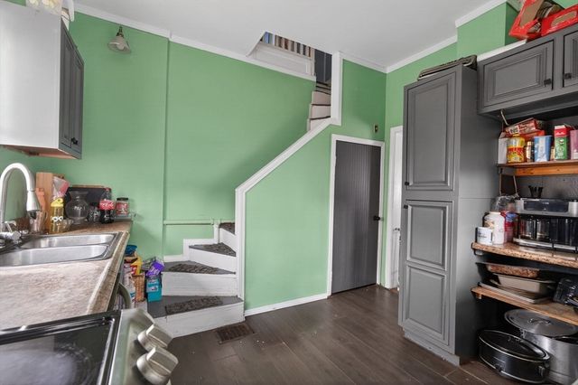 27 Herbert Rd, Quincy, MA 02171