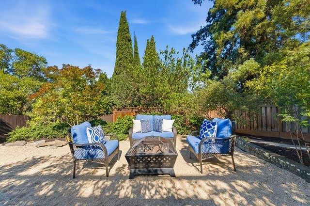 317 Sycamore Street, San Carlos, CA 94070