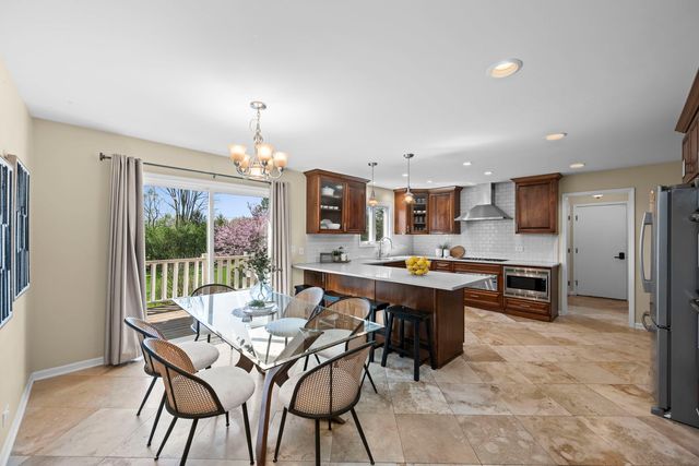 26 Brandywine Road, South Barrington, IL 60010