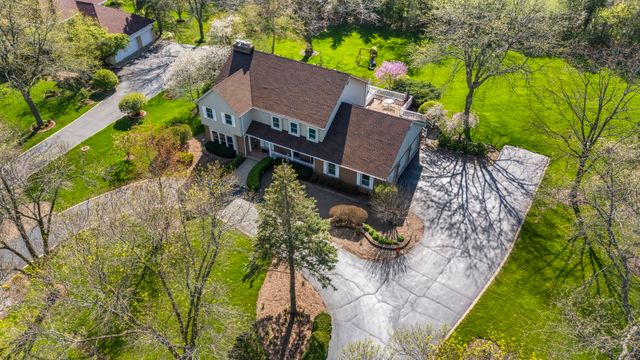 26 Brandywine Road, South Barrington, IL 60010