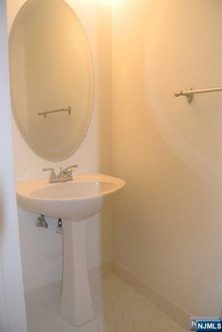 490 Green Mountain Road, Mahwah, NJ 07430