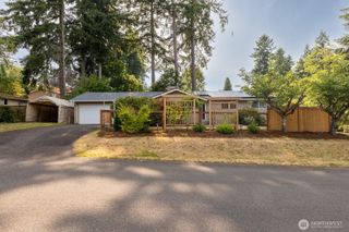 124 Crestwood Drive SW, Lakewood, WA 98498