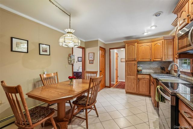 5 Lacona Road, Mahopac, NY 10541