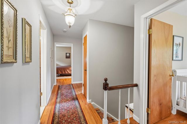 5 Lacona Road, Mahopac, NY 10541