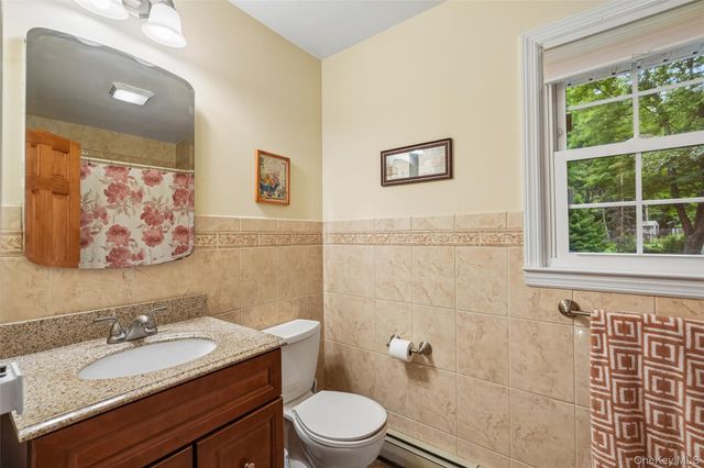 5 Lacona Road, Mahopac, NY 10541