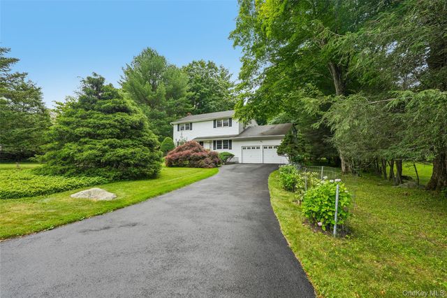 5 Lacona Road, Mahopac, NY 10541