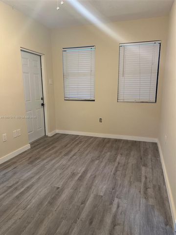 1101 NW 32nd Pl Rear, Miami, FL 33125