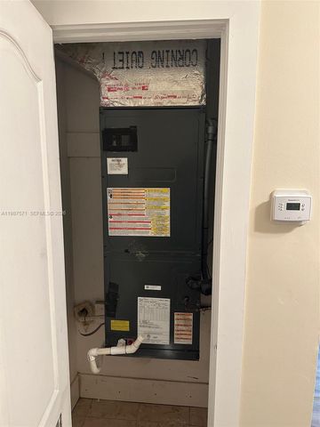 1101 NW 32nd Pl Rear, Miami, FL 33125