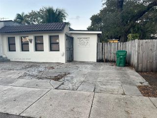 1101 NW 32nd Pl Rear, Miami, FL 33125