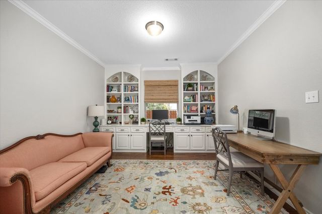 708 Northwood Road, Fort Worth, TX 76107