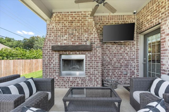 708 Northwood Road, Fort Worth, TX 76107