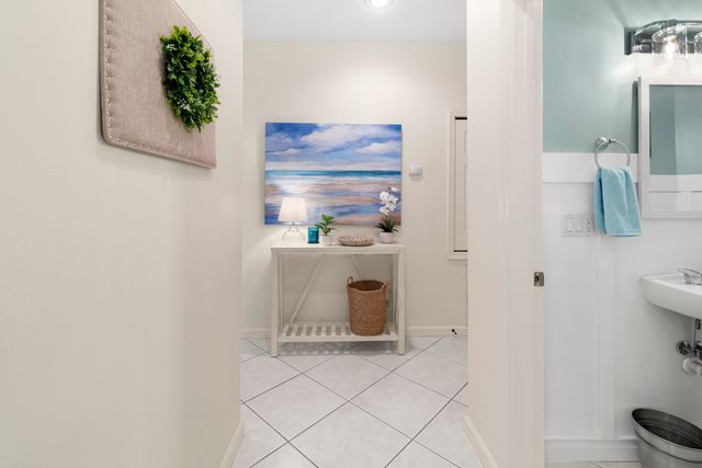 8228 Mulligan Circle, Port St. Lucie, Port St Lucie, FL 34986