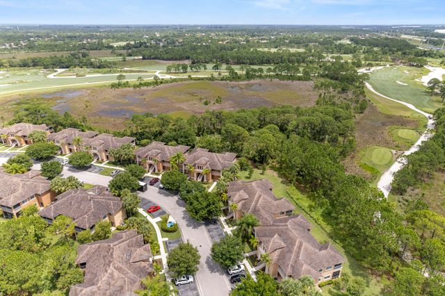 8228 Mulligan Circle, Port St. Lucie, Port St Lucie, FL 34986