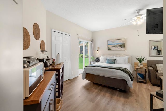 8228 Mulligan Circle, Port St. Lucie, Port St Lucie, FL 34986