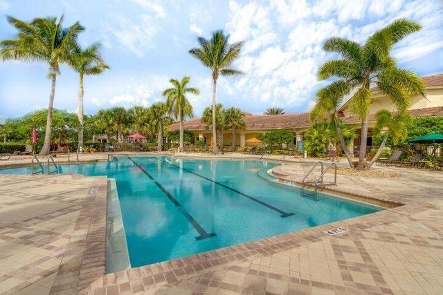 8228 Mulligan Circle, Port St. Lucie, Port St Lucie, FL 34986